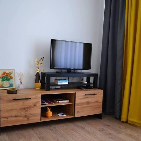 Modern City Center 2 Bedroom Apartment Sofia Buitenkant foto