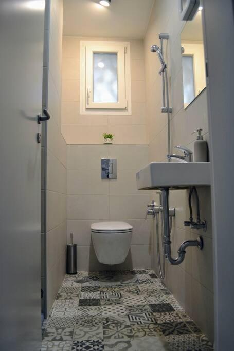 Modern City Center 2 Bedroom Apartment Sofia Buitenkant foto